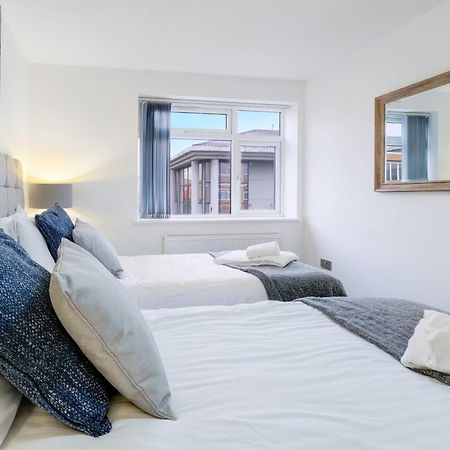 St Martins House Luxury 2 Bedroom Apartments Ruislip By 360Stays Εξωτερικό φωτογραφία