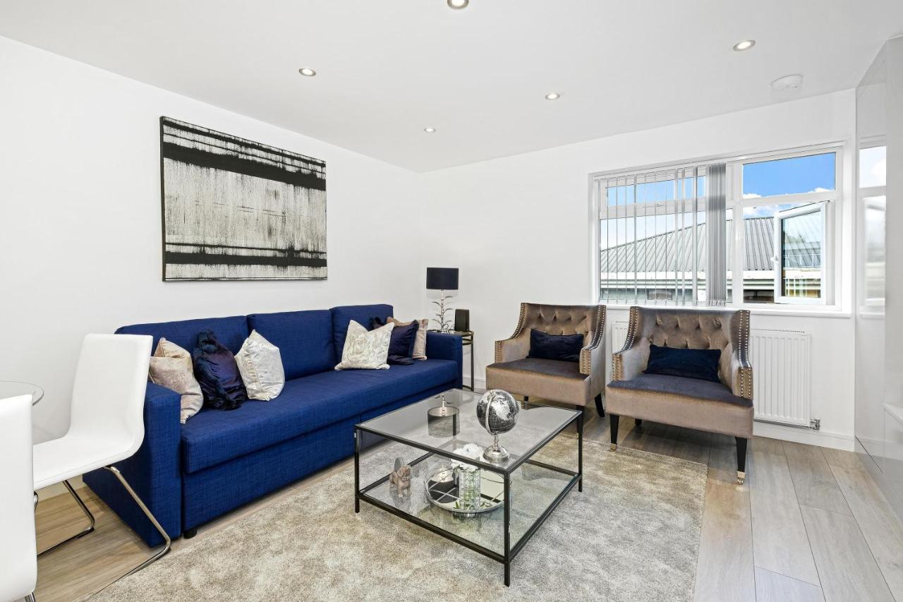 St Martins 2 Bedroom Apartments In Ruislip By 360 Stays Εξωτερικό φωτογραφία