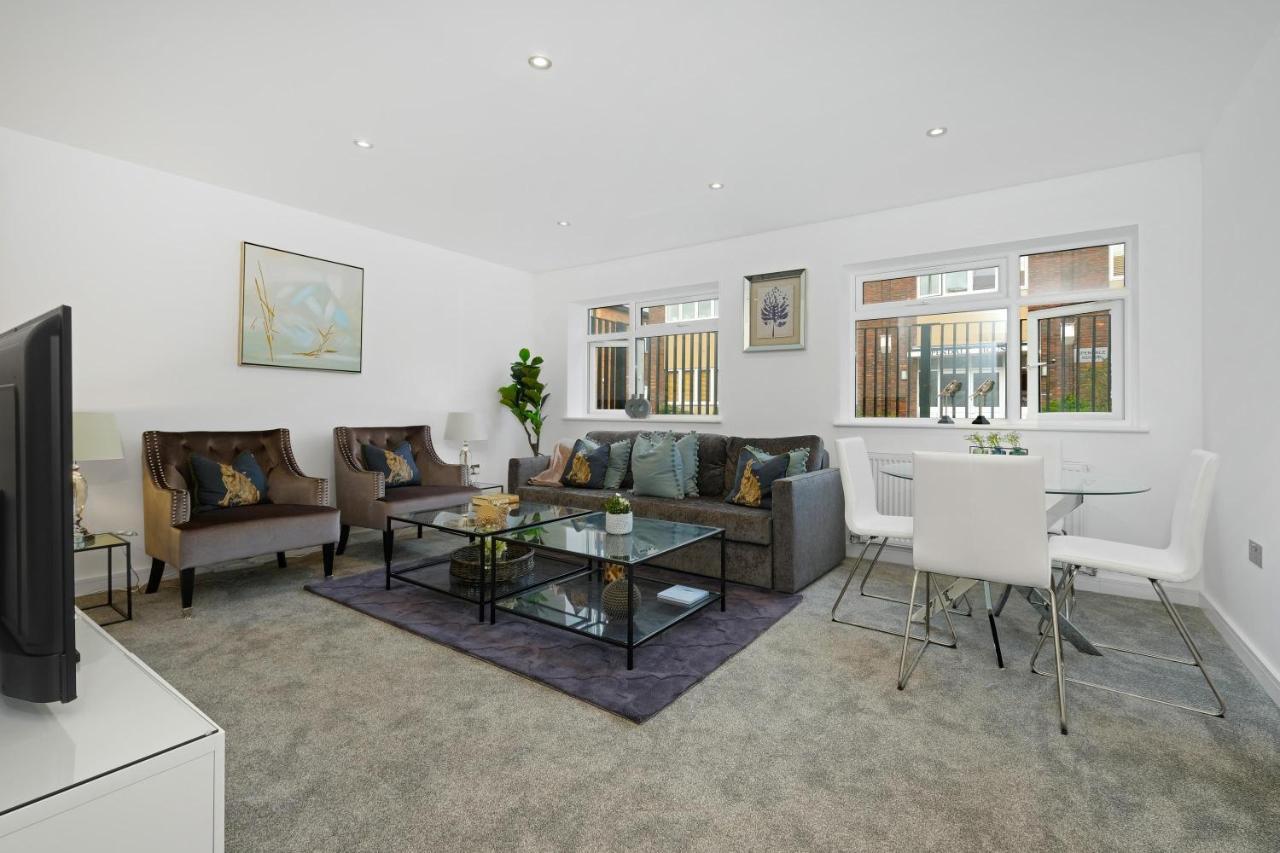 St Martins House Luxury 2 Bedroom Apartments Ruislip By 360Stays Εξωτερικό φωτογραφία