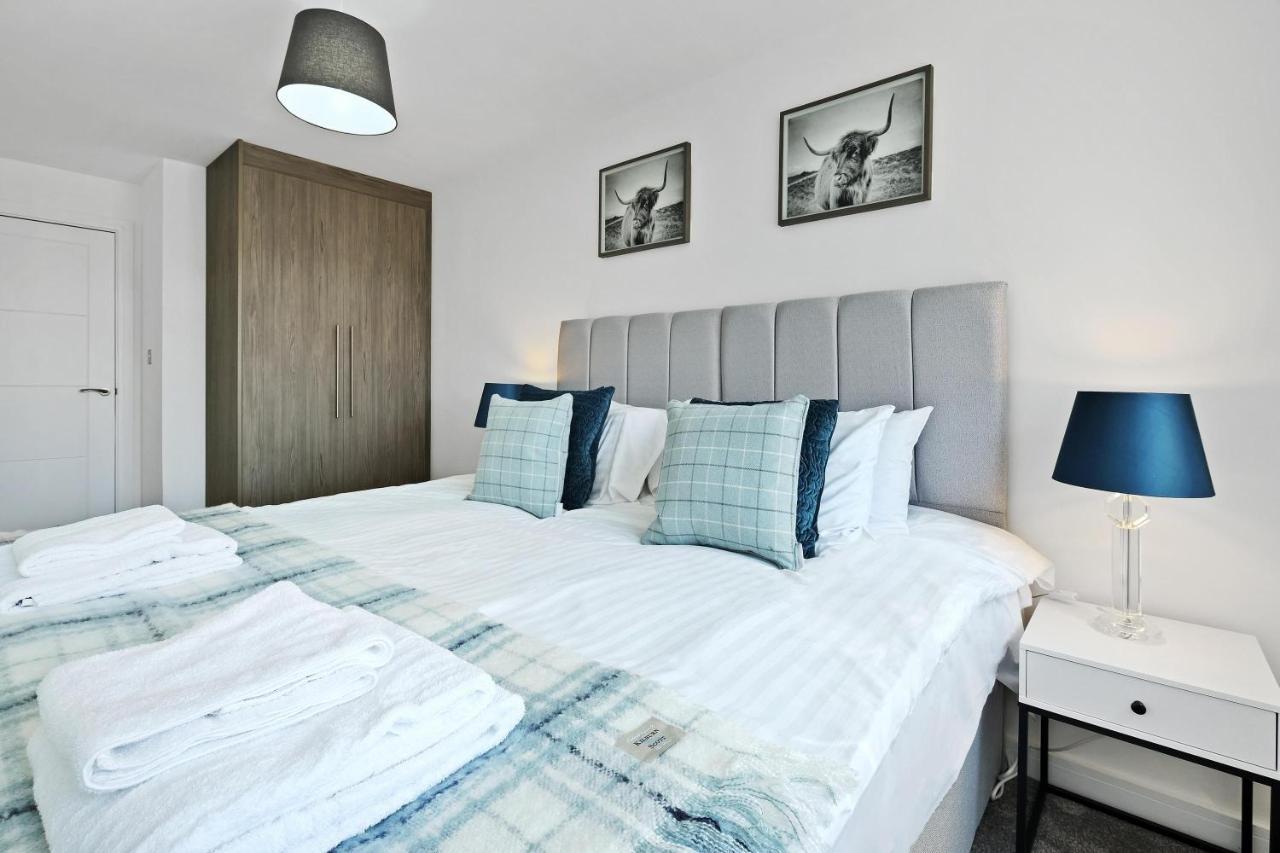 St Martins House Luxury 2 Bedroom Apartments Ruislip By 360Stays Εξωτερικό φωτογραφία