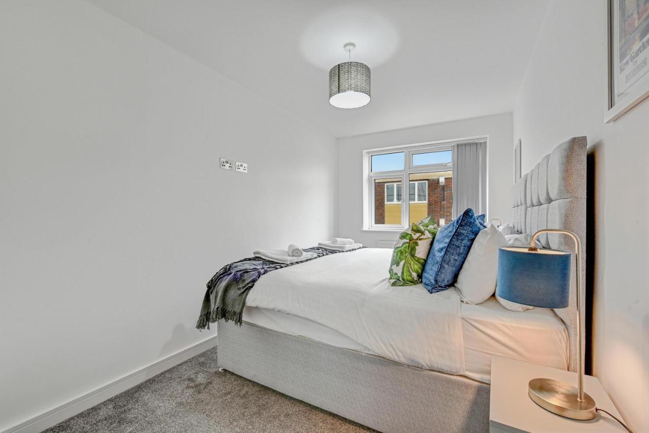St Martins 2 Bedroom Apartments In Ruislip By 360 Stays Εξωτερικό φωτογραφία