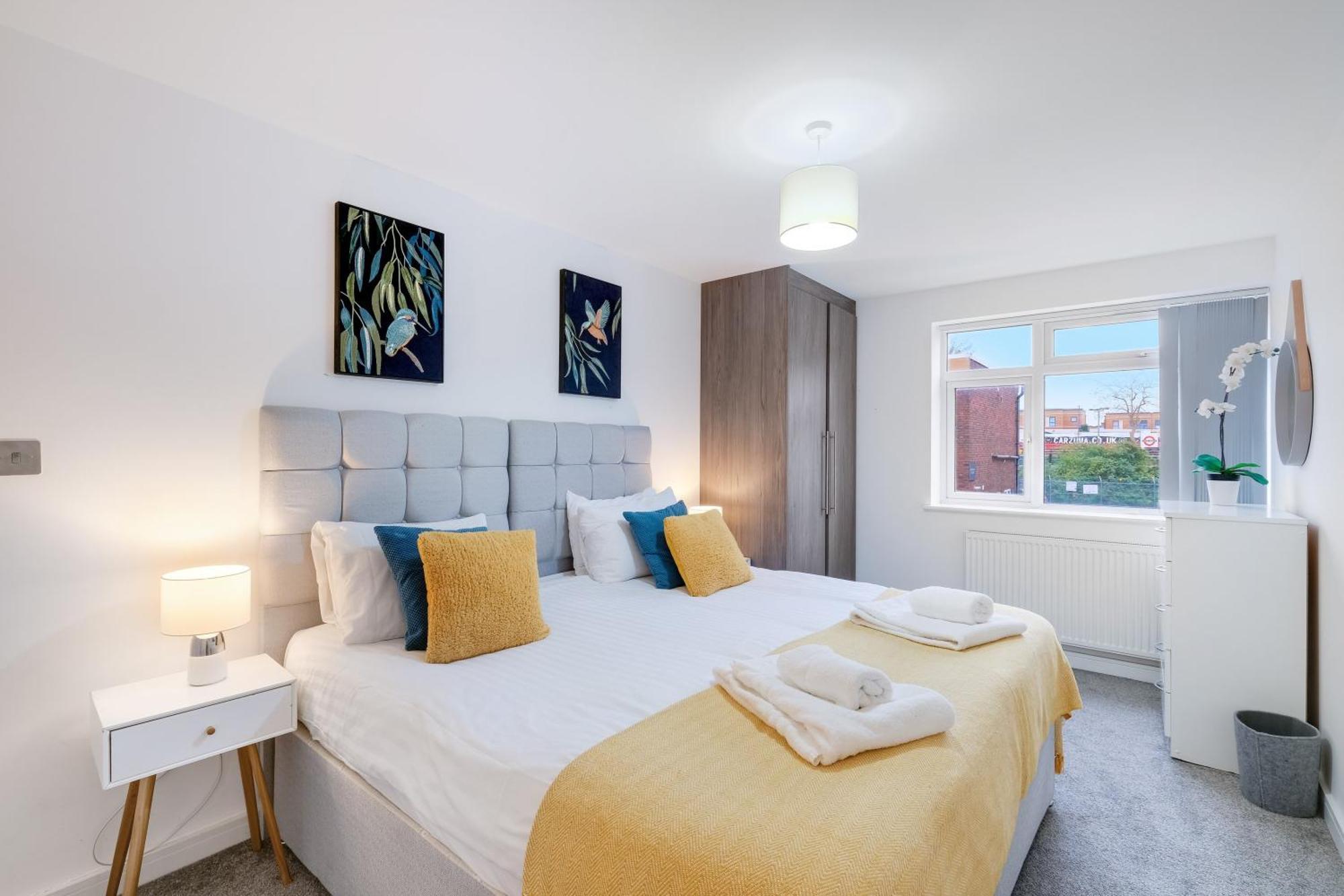 St Martins 2 Bedroom Apartments In Ruislip By 360 Stays Εξωτερικό φωτογραφία